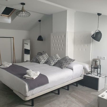 Apartamentos Hostal Cabanas Carboneras de Guadazaon Luaran gambar