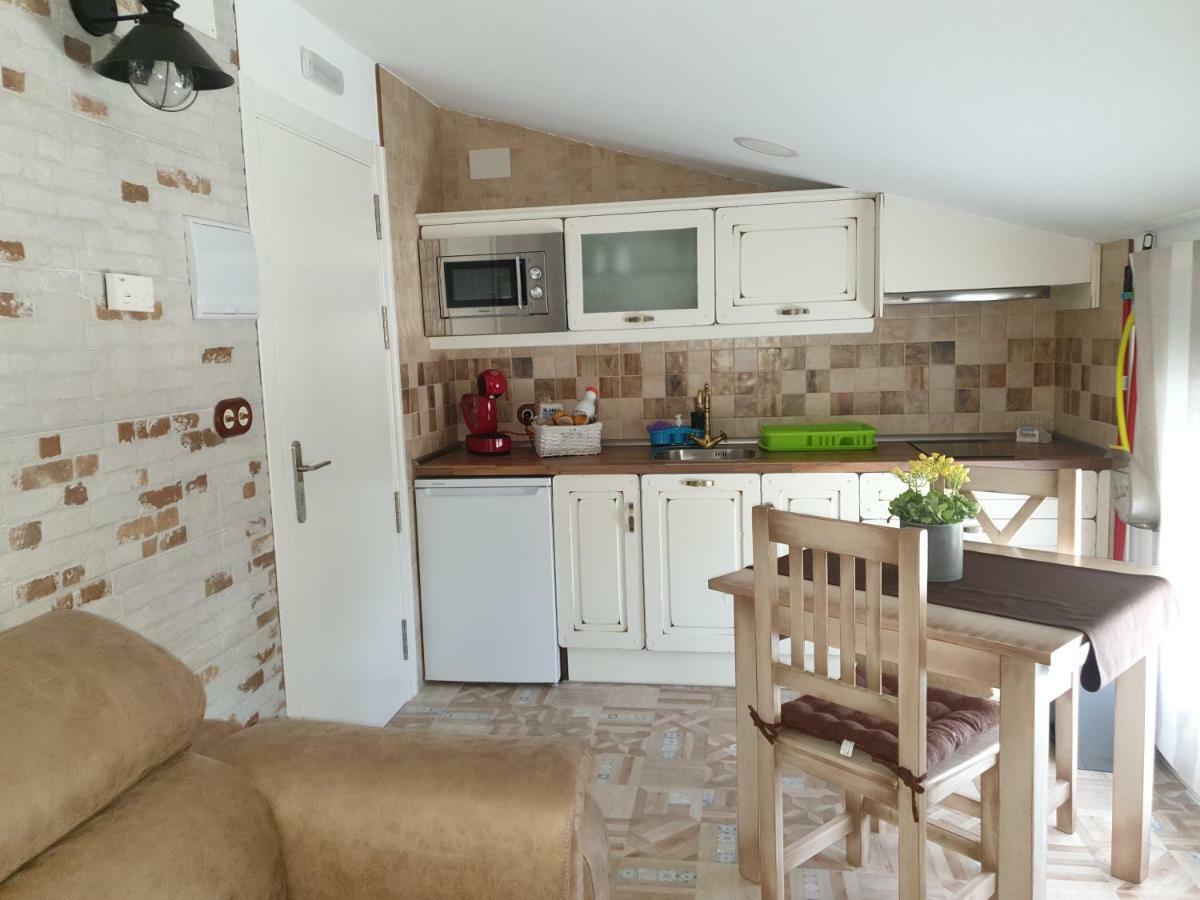 Apartamentos Hostal Cabanas Carboneras de Guadazaon Luaran gambar