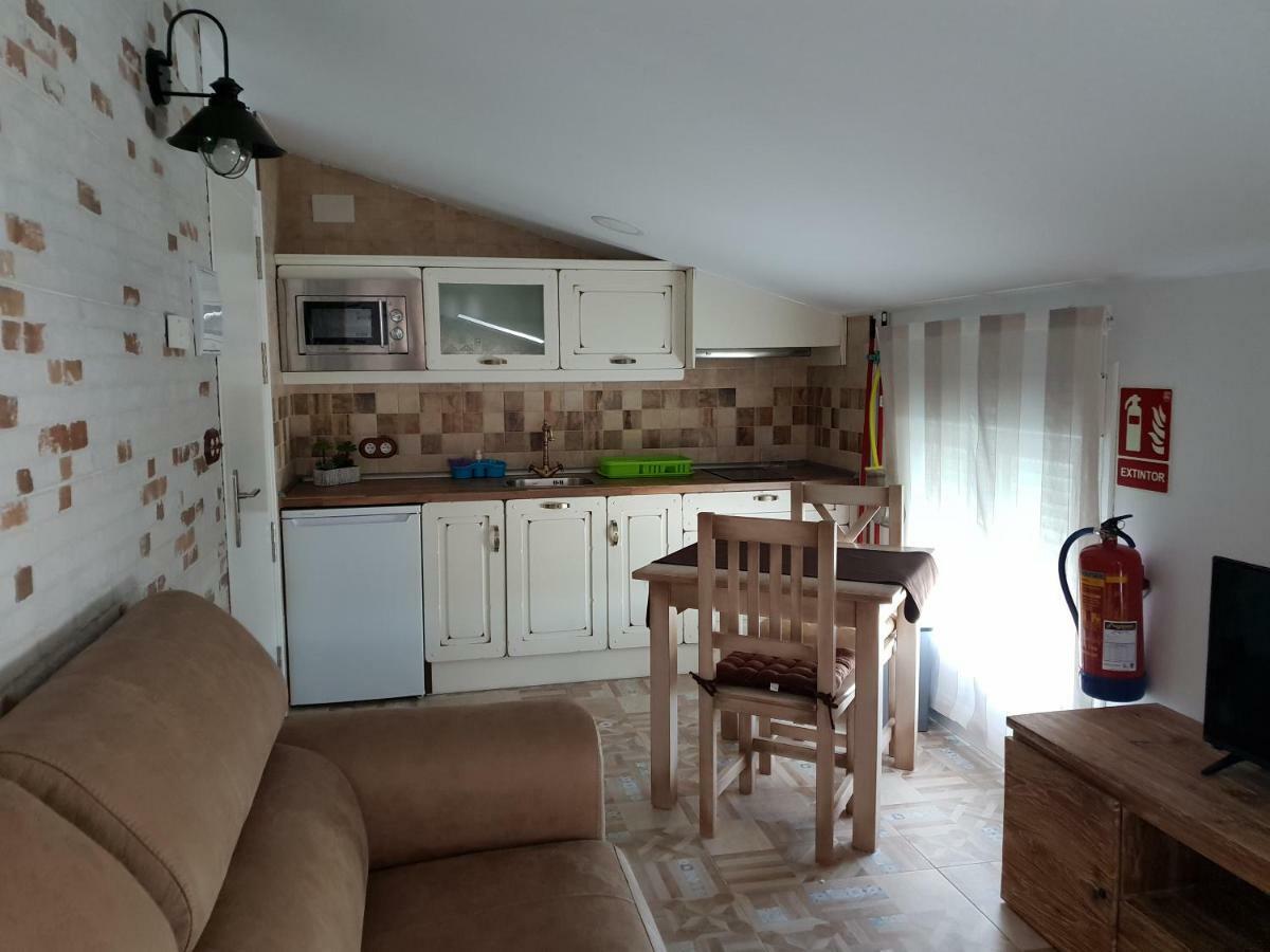 Apartamentos Hostal Cabanas Carboneras de Guadazaon Luaran gambar