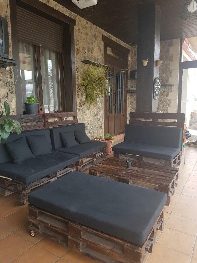 Apartamentos Hostal Cabanas Carboneras de Guadazaon Luaran gambar