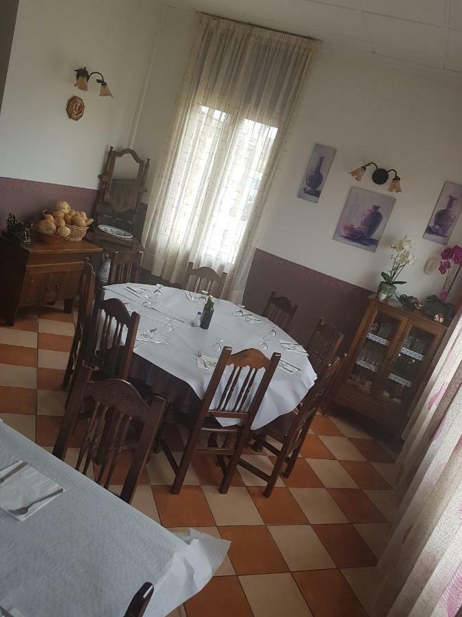 Apartamentos Hostal Cabanas Carboneras de Guadazaon Luaran gambar